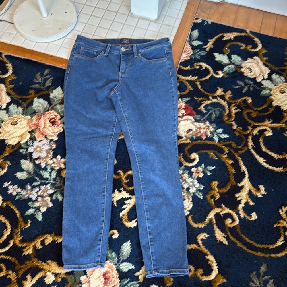 NYDJ for Chicos skinny liftxtuck  jeans. Worn a‎ few times